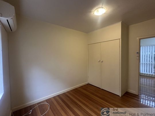 Ground floor for convenience - Photo 1