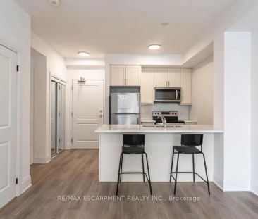 450 Dundas Street #327 - Photo 4