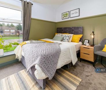 1 bedroom in a house share to rent - Photo 2