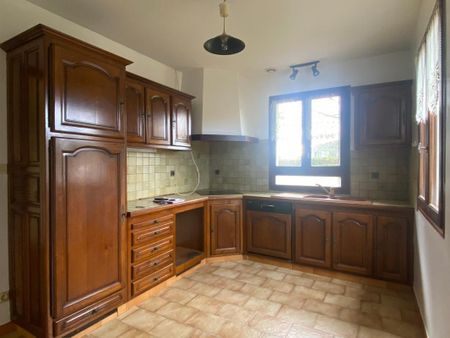 Location Maison 4 pièces 106m² AIRE SUR L ADOUR 40800 - Photo 5
