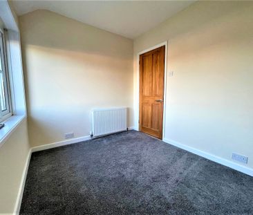 4 bedroom terraced house to rent - Photo 3