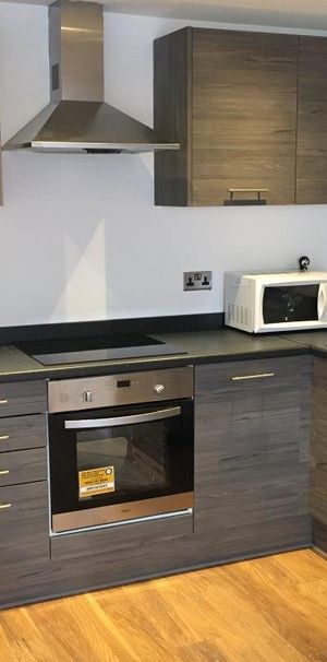 2 Bed Student Accommodation - Photo 2