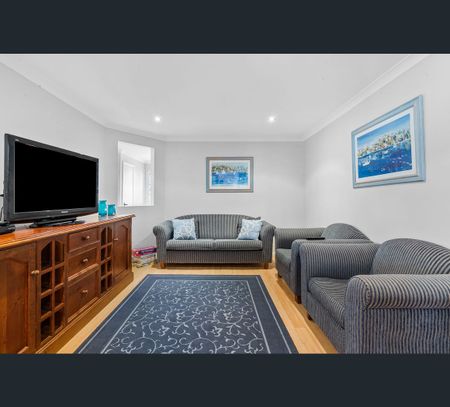 64 Janis Street, Halls Head, WA 6210 - Photo 3