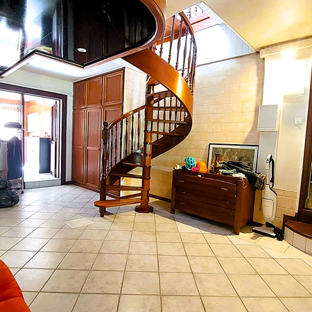 Location Maison 8 pièces 270m² ST ANDRE 97440 - Photo 4