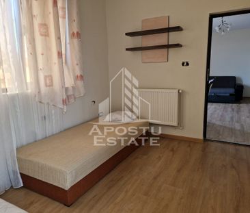 Apartament cu 3 camere ,80 mpu semidecomandat - Photo 5