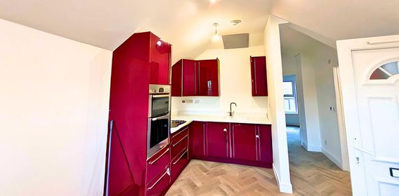 2 bedroom flat to rent - Photo 2