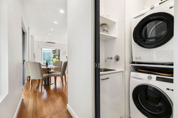 Fully equipped executive/student apartment - Photo 1