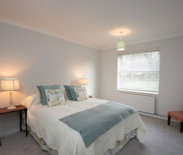 3, Festival Court, Somerstown - Photo 2