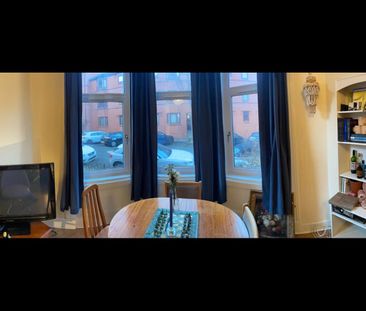 2 Bed Flat, Caird Drive, G11 - Photo 4