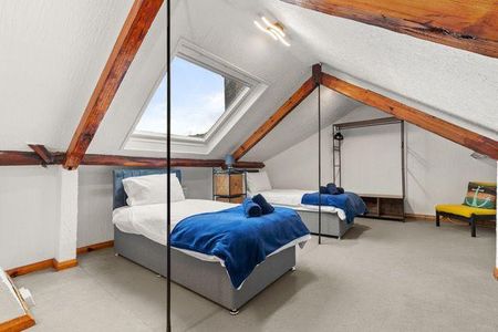 2 bedroom semi-detached house to rent - Photo 3