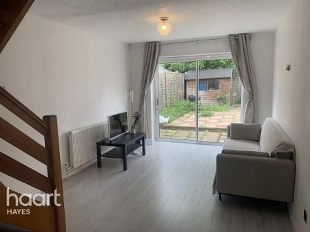 1 bedroom semi-detached house to rent - Photo 4