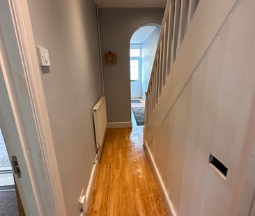 4 bedroom house - Photo 6