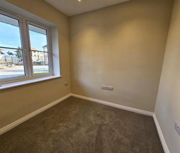 4 bedroom detached house to rent - Photo 5