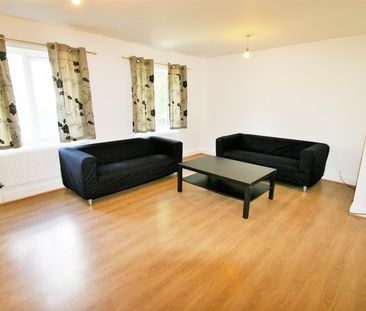 Orchard Lodge, Hyde Park, LS6 2EN, Leeds - Photo 3