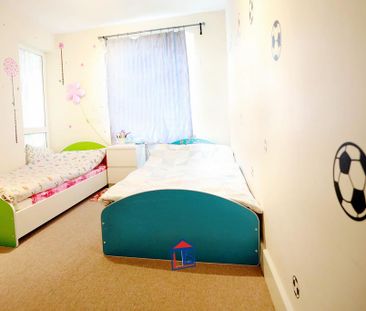 3 bedroom flat to rent - Photo 3