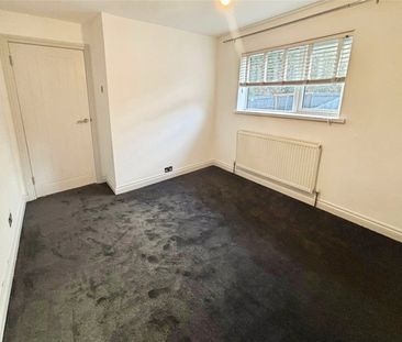 Blagrove Crescent, - Photo 6