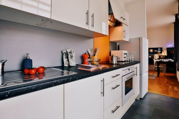 Classic 3-4 Bed Apartment - Photo 1