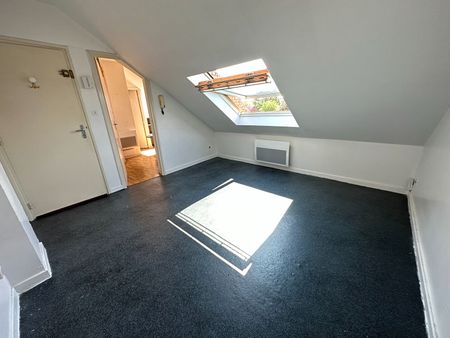 Location Appartement 1 pièce 12m² - Photo 5