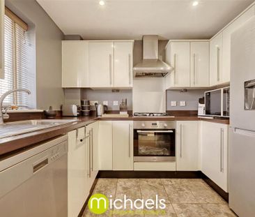 2 bedroom maisonette to rent - Photo 4