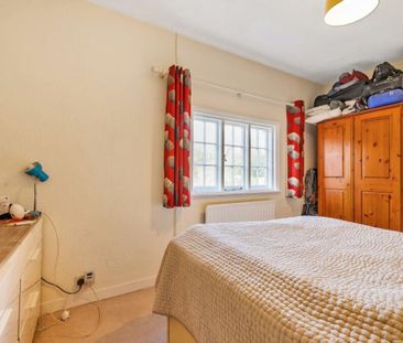 Blackheath Lane, Blackheath, Guildford, Surrey, GU4 - Photo 3