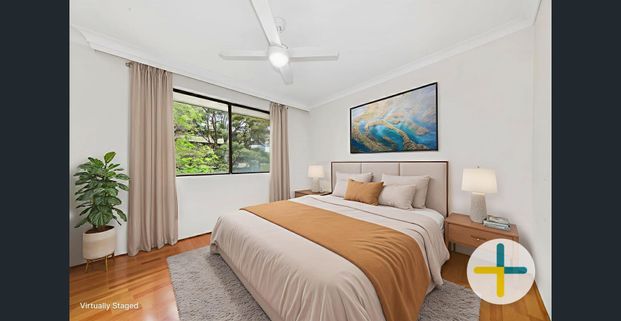 Private, Quiet & Spacious Townhouse! - Photo 1