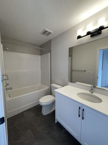 179 Lewiston Drive Northeast, Calgary - Photo 3