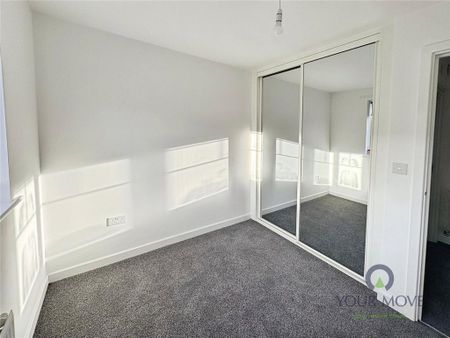 4 bedroom semi-detached house to rent - Photo 5