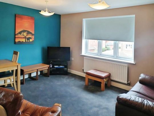 2 bedroom flat to rent - Photo 1