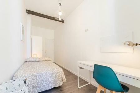 Carrer de Santa Teresa, Valencia, Valencian Community 46001 - Photo 3