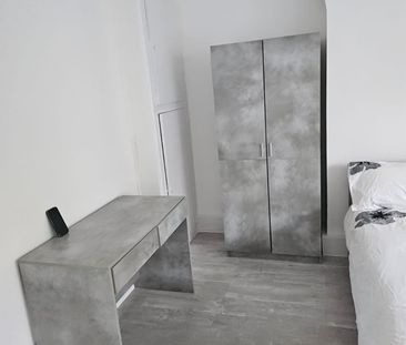 Room in a Shared Flat, Meyrick House, E14 - Photo 4