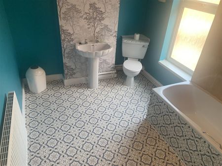 2 bed terraced to rent Station Road, DE7 - Photo 2