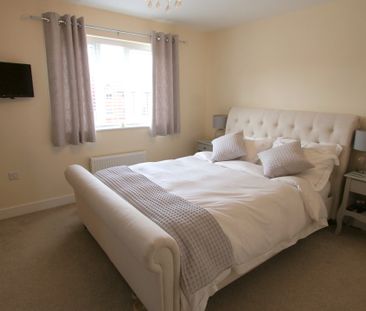 8 Sharing Grove, CHELTENHAM GL528HZ - Photo 6