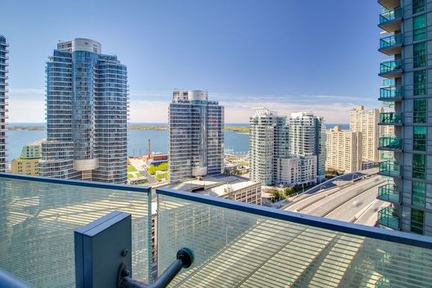 Deluxe Room - Waterfront Toronto - Photo 1