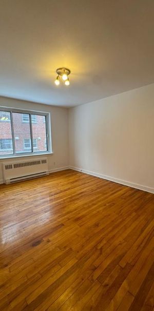 4 1/2 À LOUER, CÔTE DES NEIGES, 1500$, 1er février - Photo 1