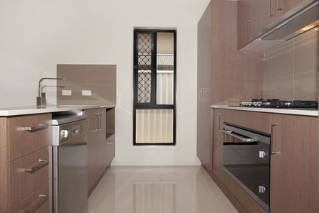 Coastal Comfort in Waterside Estate - Photo 5