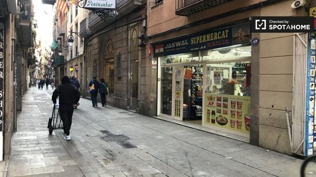 barcelona, Catalonia 08001 - Photo 1