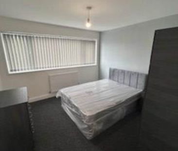 Handforth Lane, Runcorn - Photo 1
