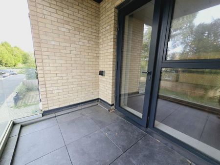 1 bedroom flat to rent - Photo 2