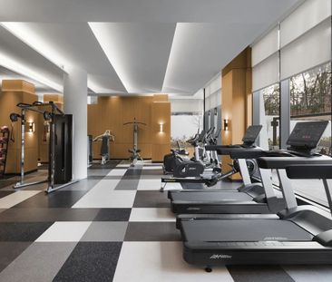 For Lease - 60 Central Park Parkway Unit# 2110, Toronto, Ontario - Photo 4