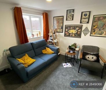 2 bedroom flat to rent - Photo 1
