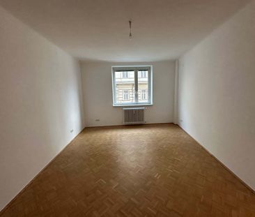 Altbau Mietwohnung 1090 Wien, Nähe Nußdorfer Straße - Photo 2