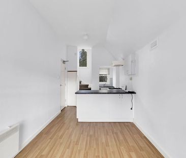 4/472 Glenferrie Road, Hawthorn VIC 3122 - Apartment For Rent | Domain - Photo 4