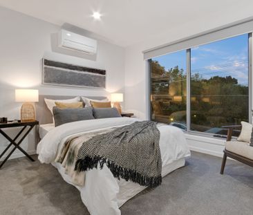 Impressive Presence And Enticing Spaces, Own Street Frontage - Photo 2