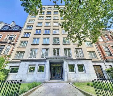 Appartement te huur in Etterbeek voor € 5.050 met 4 slaapkamers - Photo 3