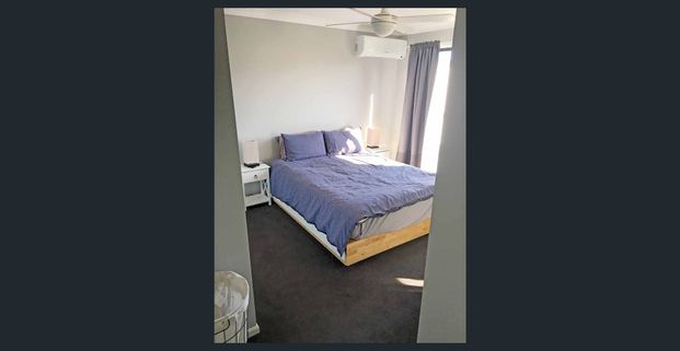 Modern 3 Bedroom - Photo 1