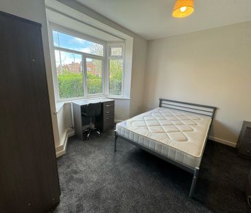 Byland Avenue, Heworth - P10822 - Photo 6