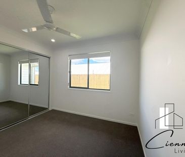 Spacious 4-Bedroom, 2-Bathroom House - Photo 4