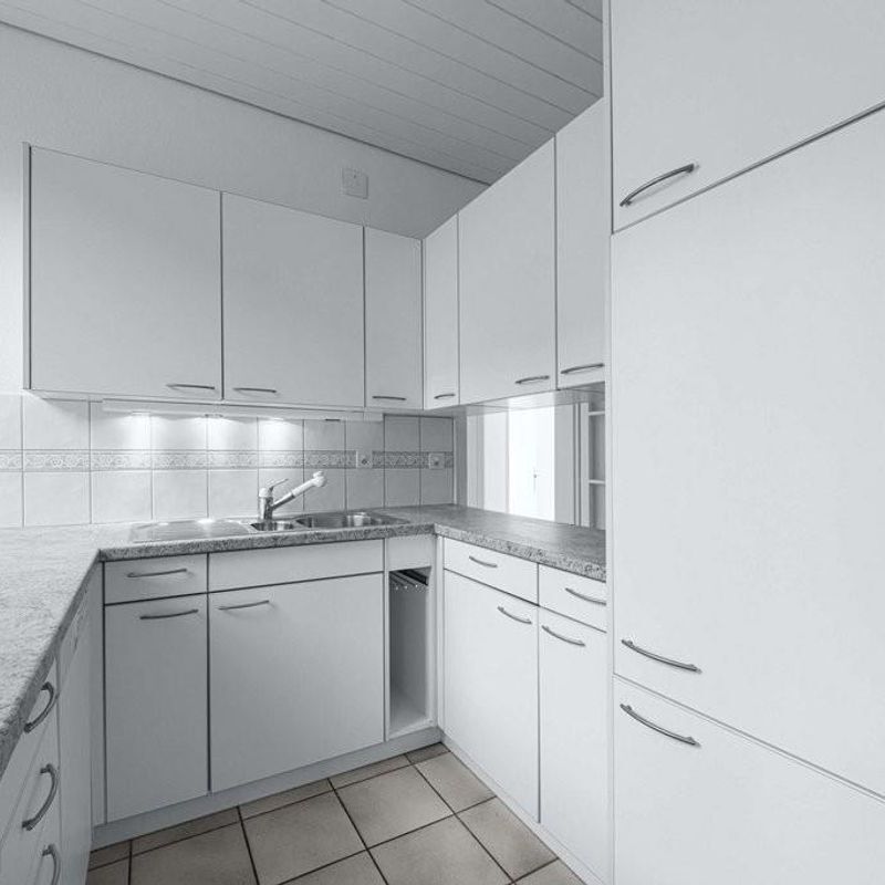 Generous living space for young couple - Photo 1