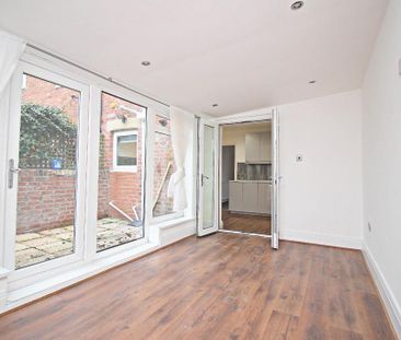 3 bedroom terraced house to rent - Photo 6
