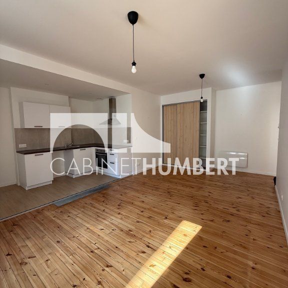 Location Appartement 3 pièces 74m² ST ETIENNE 42000 - Photo 1